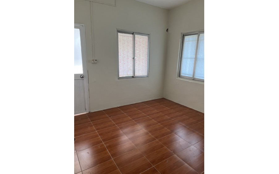 Cho thuê Ở NHÓM 6 NGƯỜI, VP, GĐ nhà ngõ 1 Bùi Xương Trạch, 4 tầng, 50m2, 4 ngủ, 15 Triệu